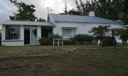  Property for Sale - Villa/House - grand-baie  